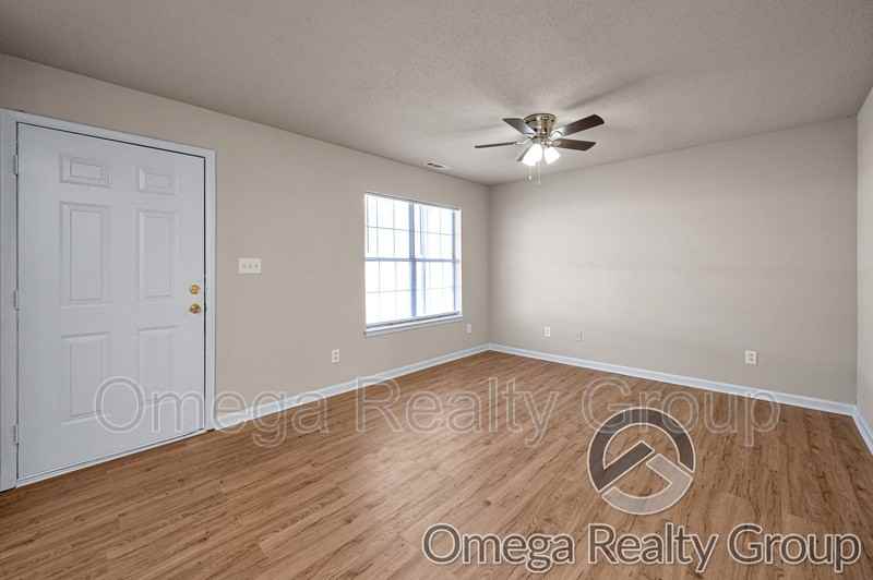 3328 Meridian St N #114 - Photo 2 of 18