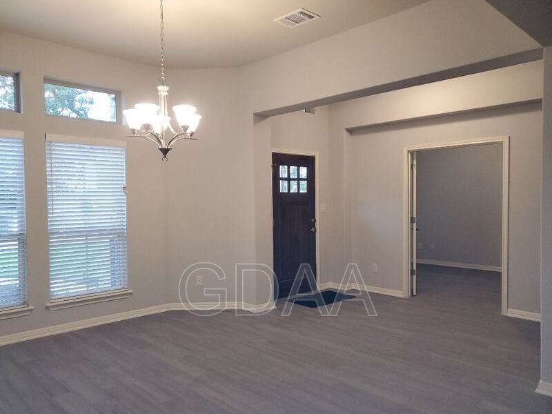 105 Hawking Ct - Photo 3 of 24