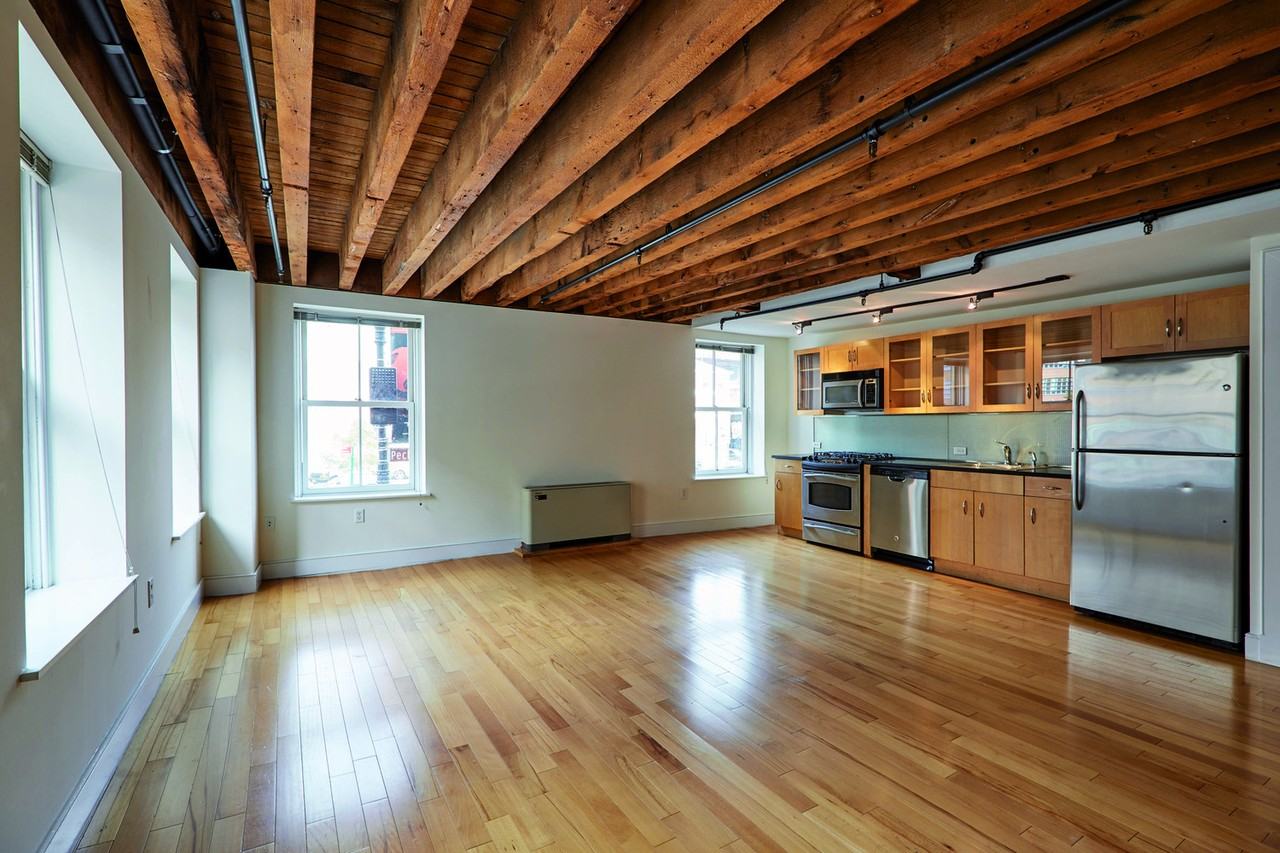 Historic Front Street - Photo 2 of 15