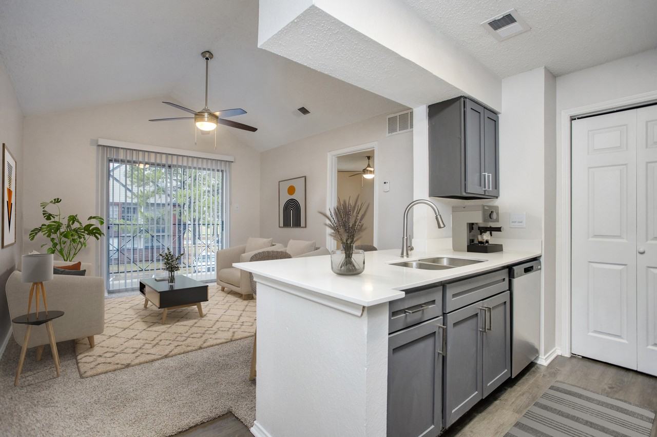 Oaklyn Apartment Homes - Photo 5 of 31