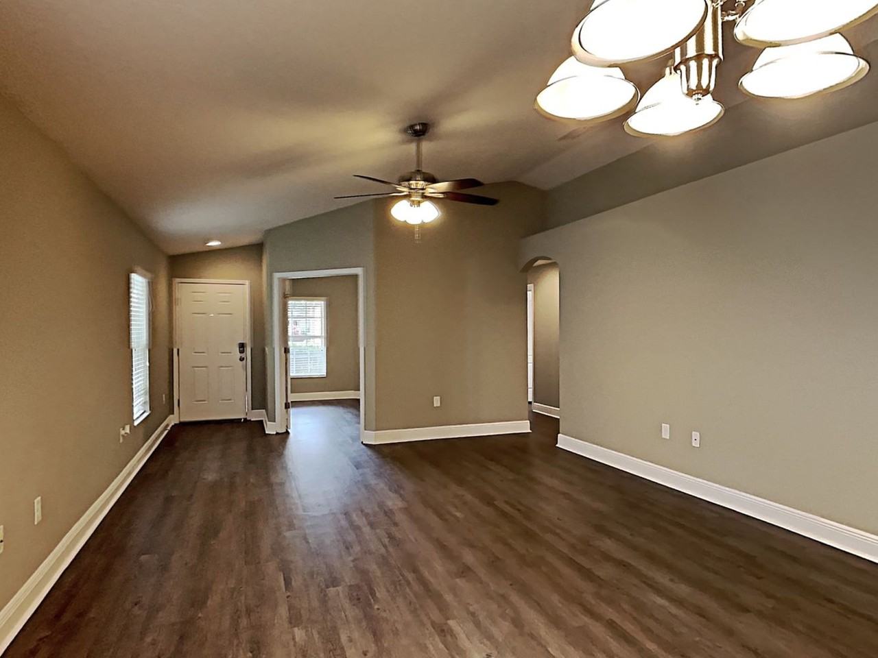 10040 Landport Way - Photo 3 of 20