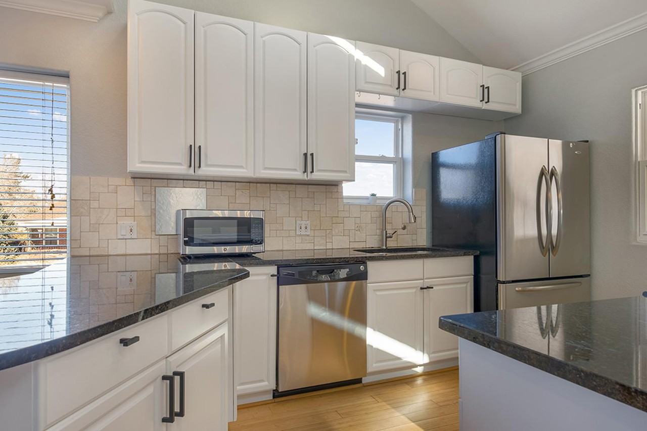 Luxe renovated Berkeley home by Rocky Mtn Lake Park - Photo 6 of 28