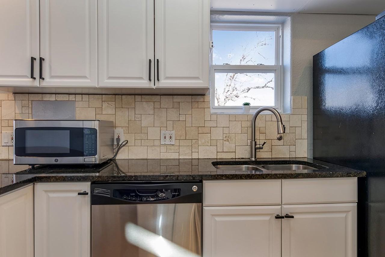 Luxe renovated Berkeley home by Rocky Mtn Lake Park - Photo 7 of 28