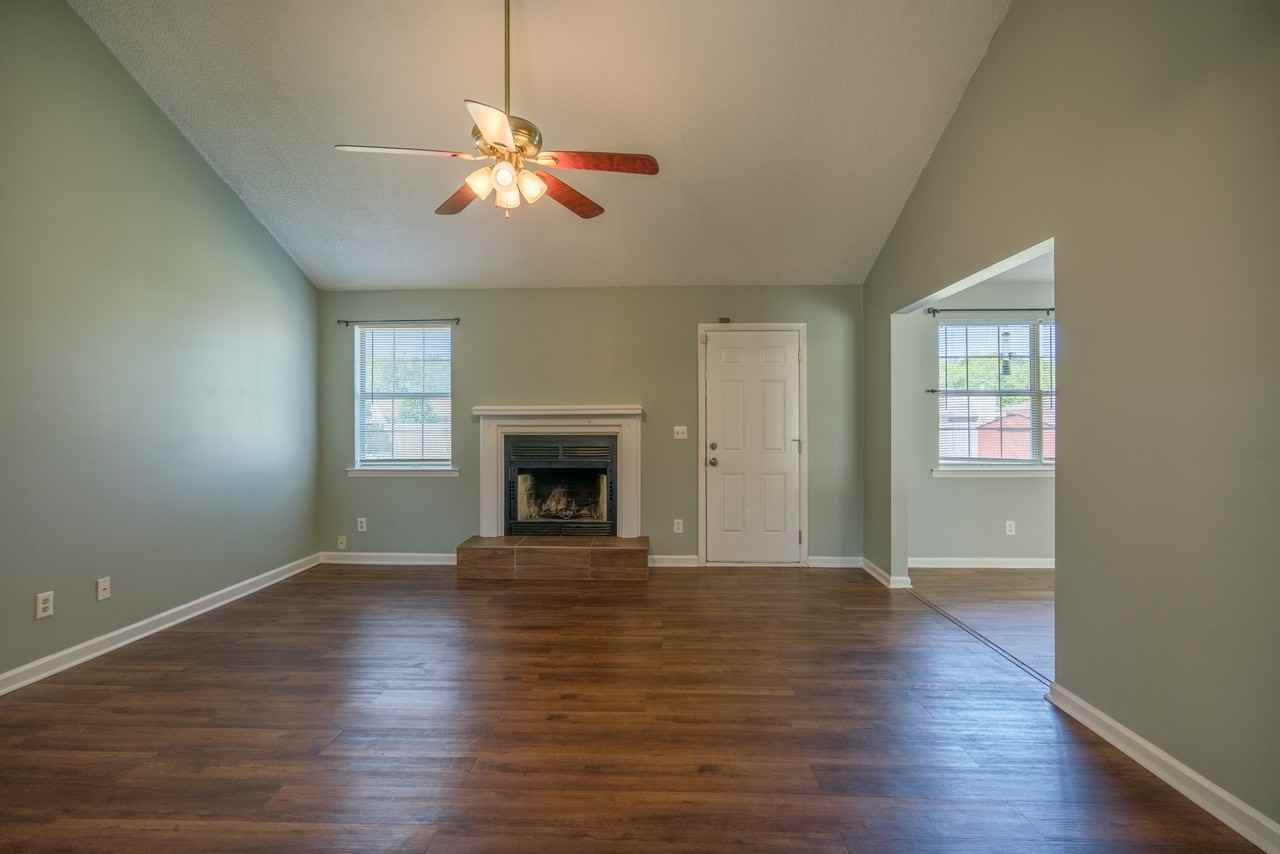 1464 Flo Zechman Dr #1 - Photo 3 of 26