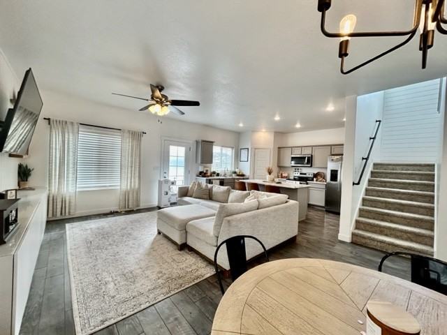 1530 E Erickson Knoll Ln #1 - Photo 4 of 11