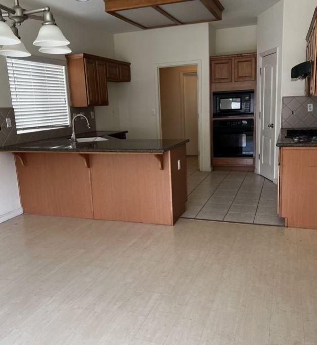 2142 N Arbor Ave #1 - Photo 2 of 12