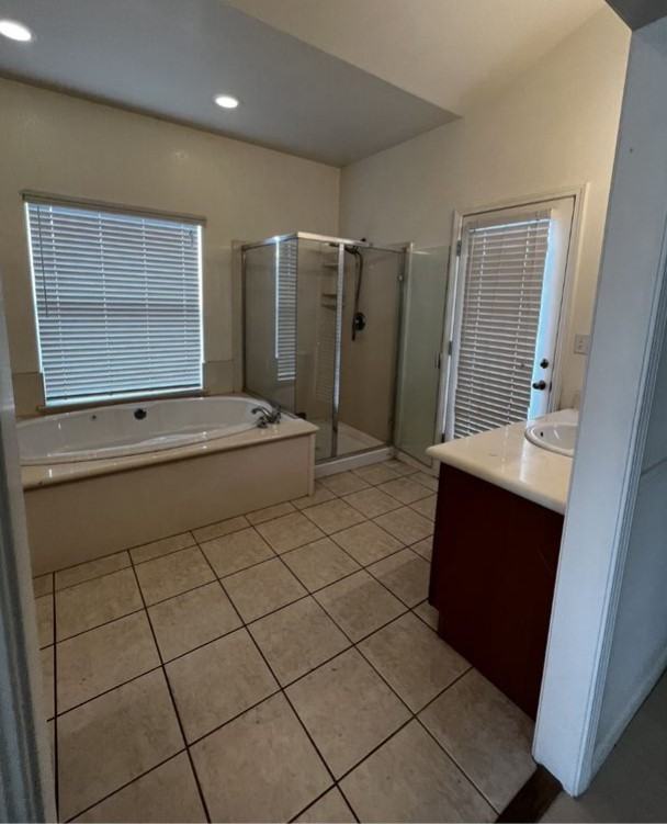 2142 N Arbor Ave #1 - Photo 4 of 12