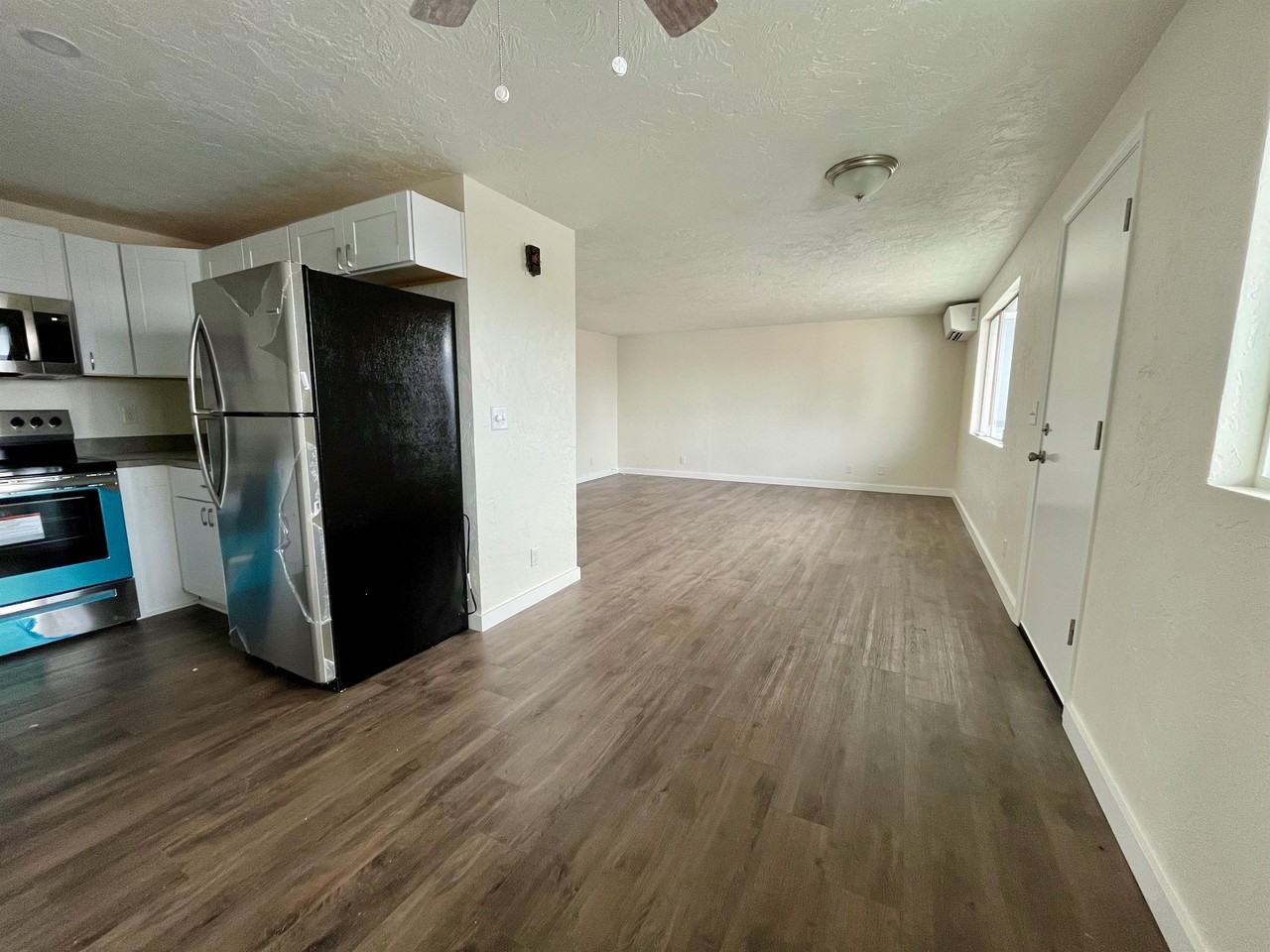 101 S 35th St #C - Photo 3 of 11
