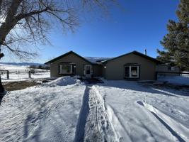 featured image of 2 Hawk Ln #1