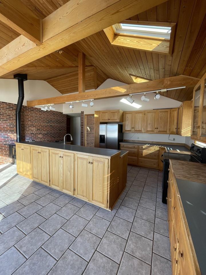 2 Hawk Ln #1 - Photo 6 of 30