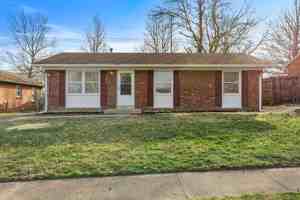 featured image of 3633 King Arthur Dr #1