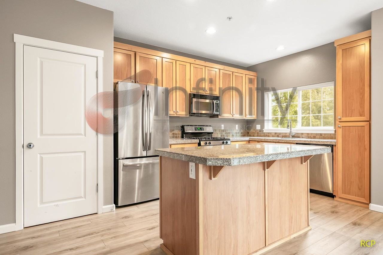 22844 Sw Forest Creek Dr #1 - Photo 4 of 50