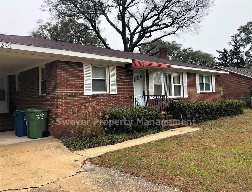 301 Toulon Dr - Photo 3 of 25