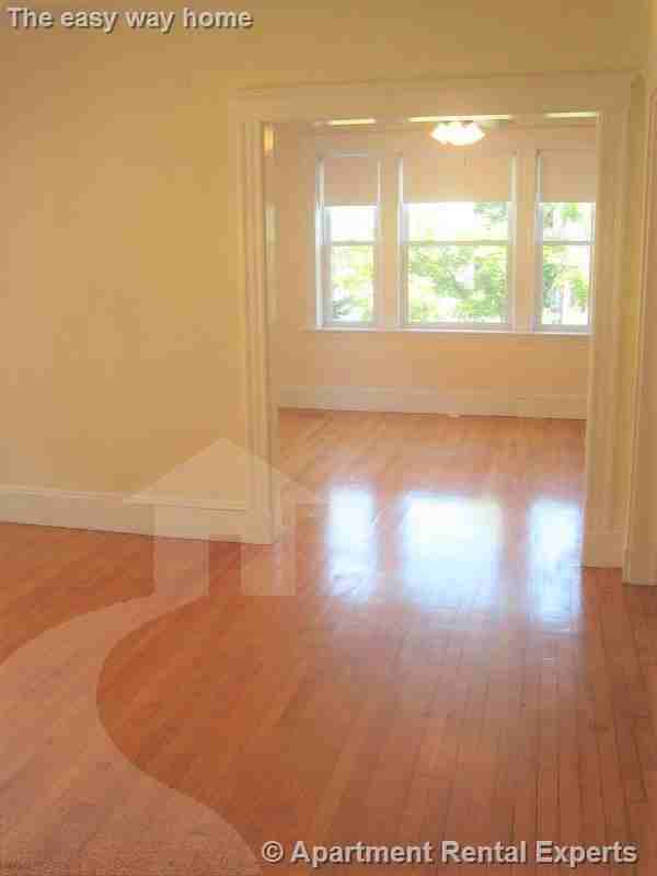 14 Centre St #4 - Photo 2 of 11