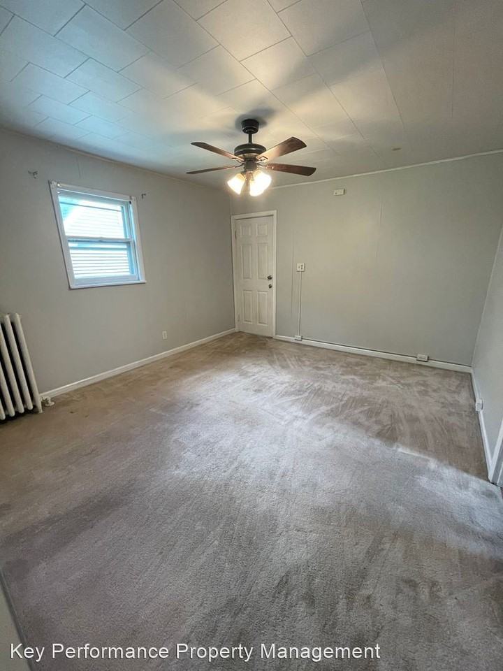 419 Meigs Street - Photo 3 of 9