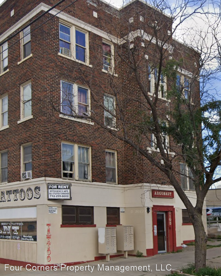1103 Nebraska Street - Photo 2 of 6