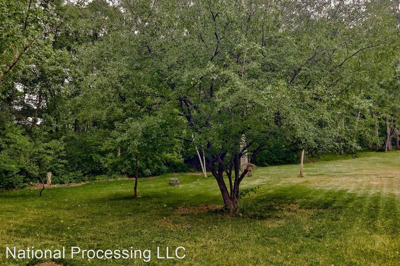 1131 Candlewick Dr Nw - Photo 3 of 16