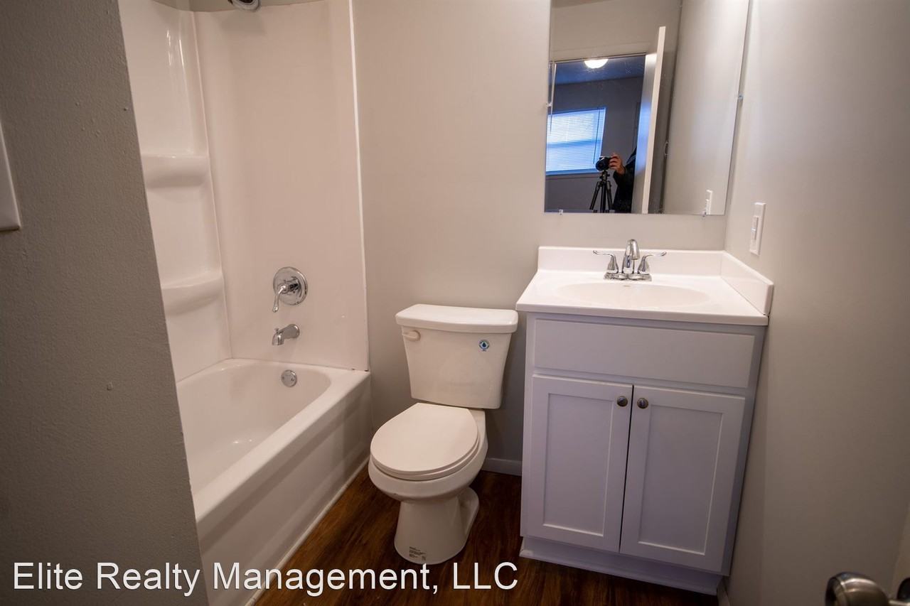 820 East 14th St. - Photo 3 of 10