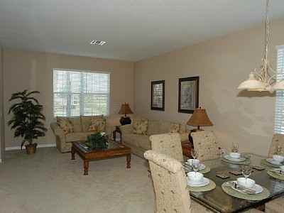 117 Henley Cir - Photo 3 of 9