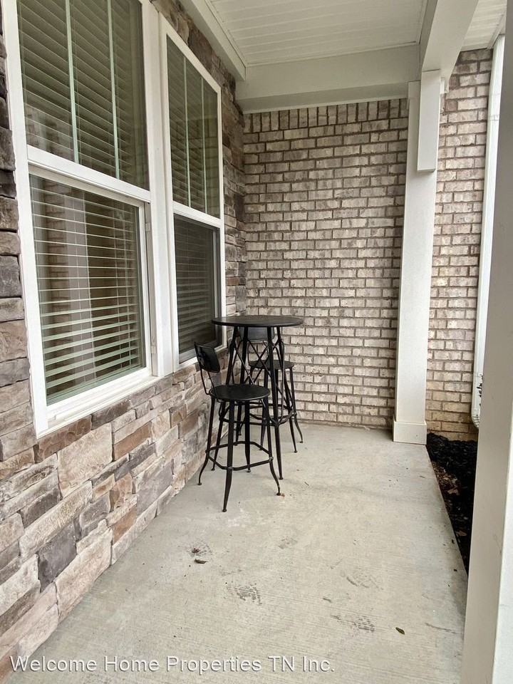 1021 Livingstone Ln - Photo 3 of 32