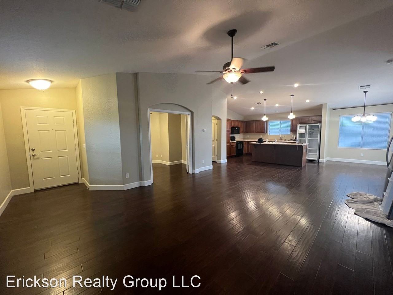 2865 E Mead Dr - Photo 3 of 25