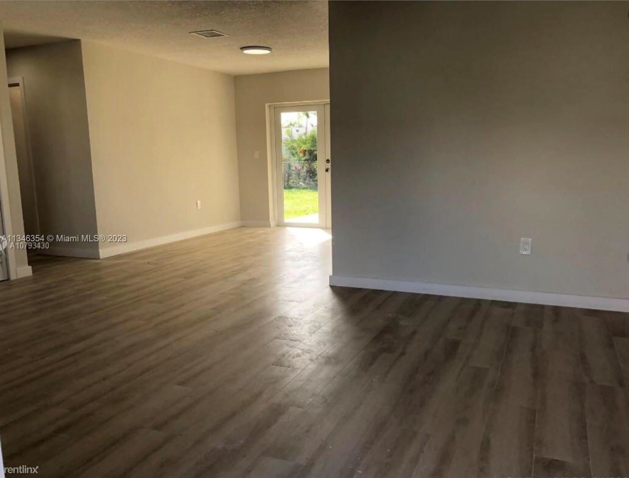 9620 Sw 78th St - Photo 2 of 9