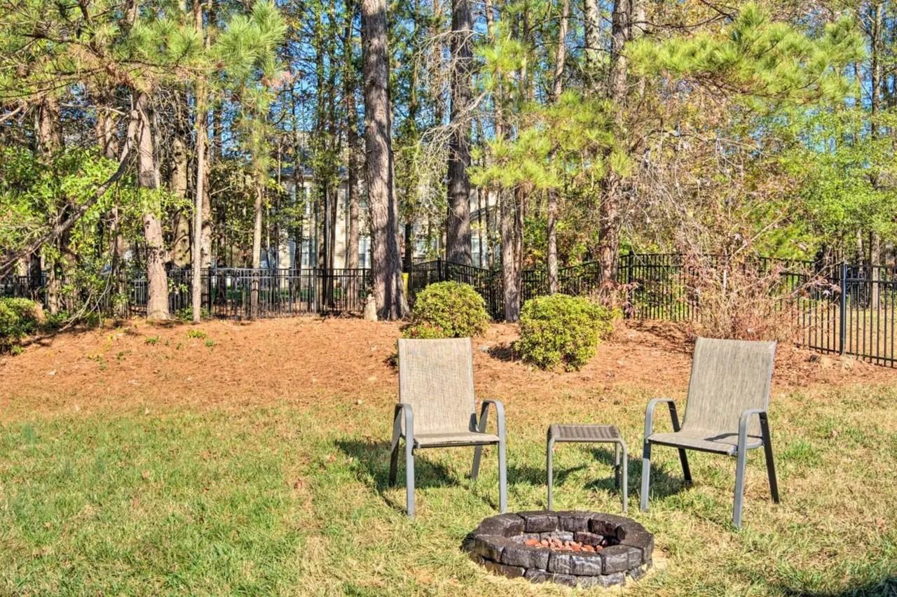 3208 Bur Oak Dr - Photo 2 of 27