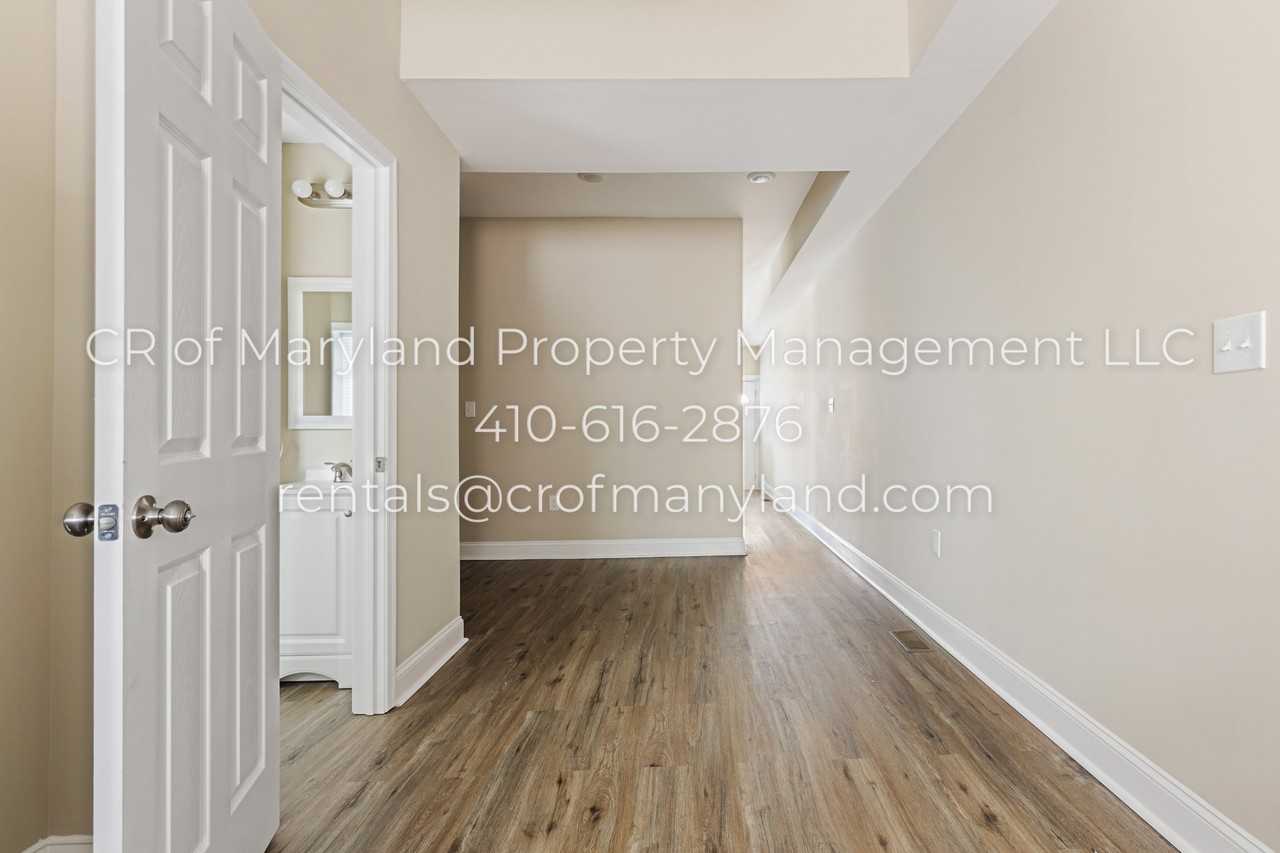 1929 Mosher St - Photo 2 of 20