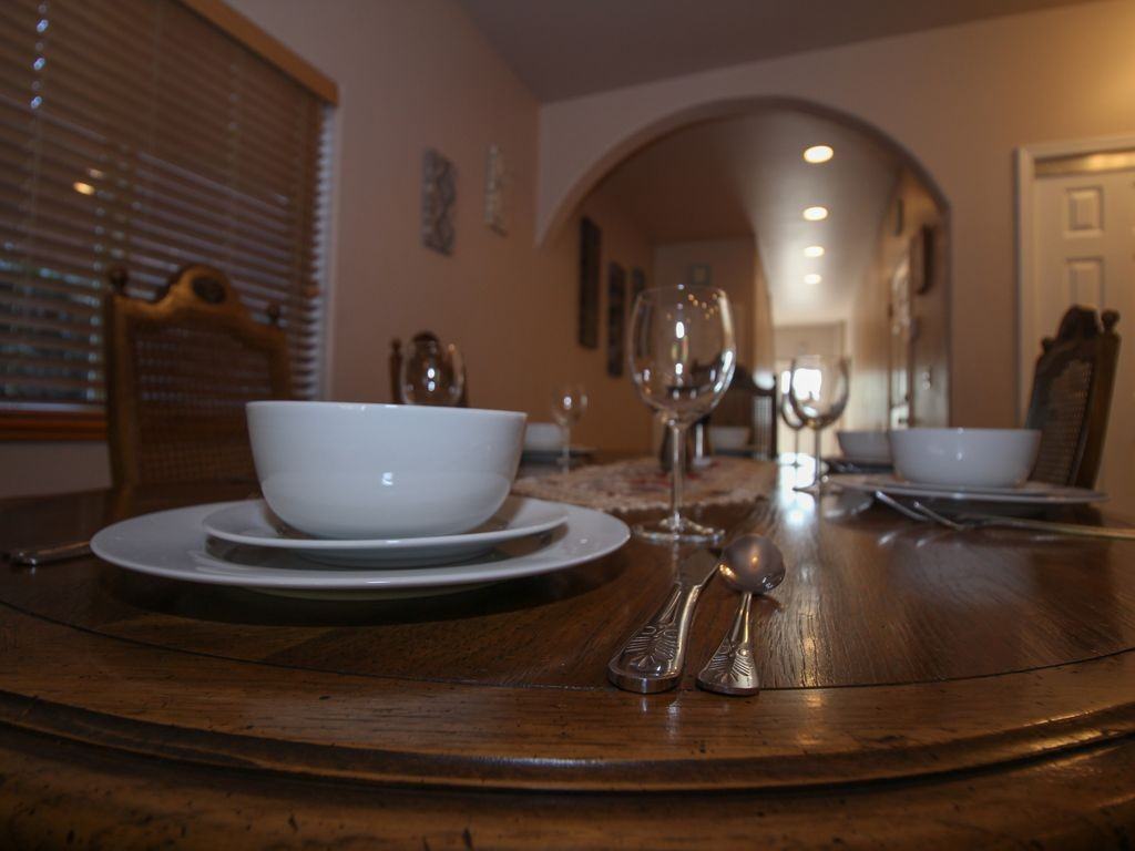 2325 N East St - Photo 3 of 12