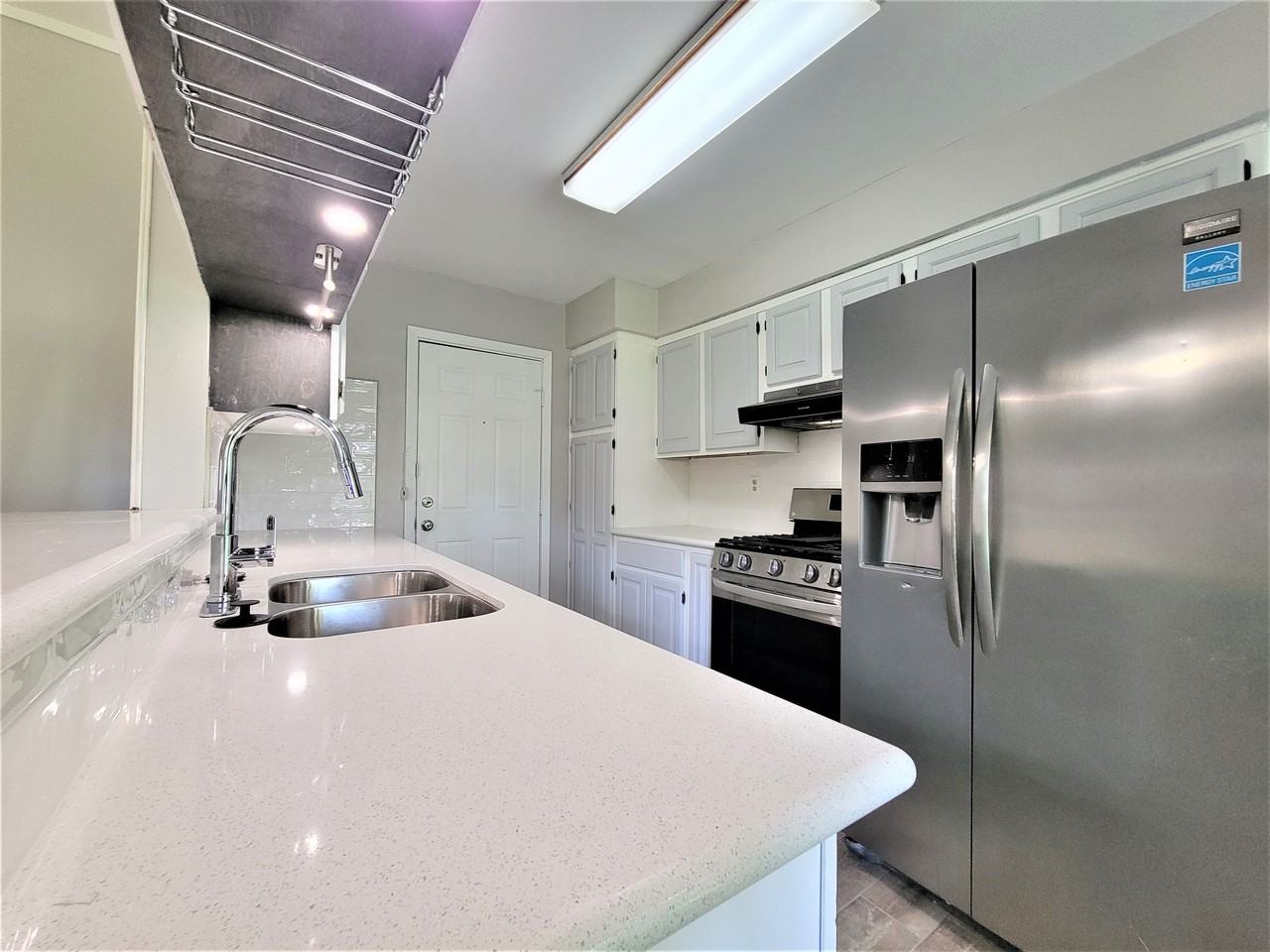 2303 Oboe Trl - Photo 4 of 13