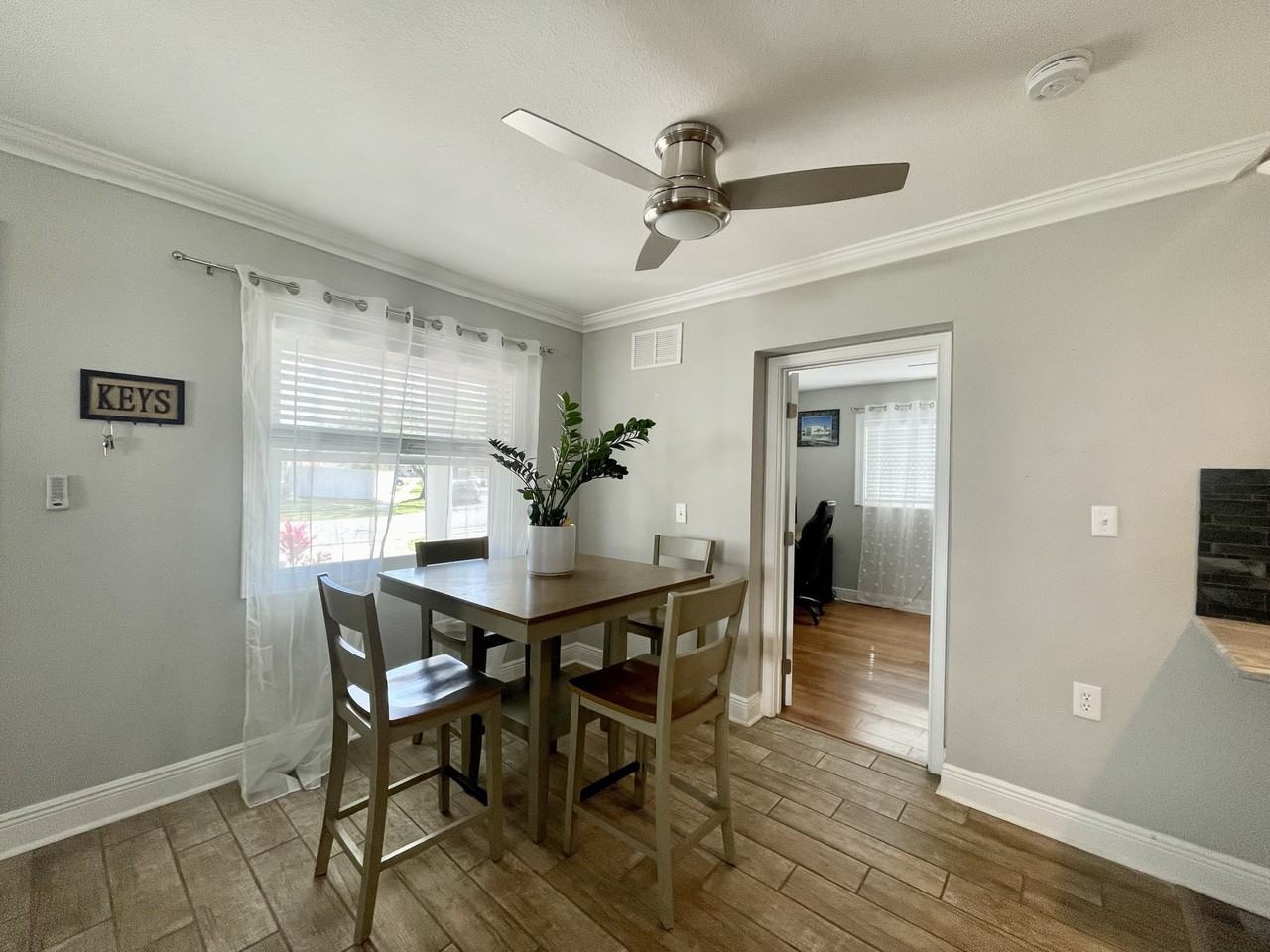 4429 S Lanier Dr - Photo 6 of 41