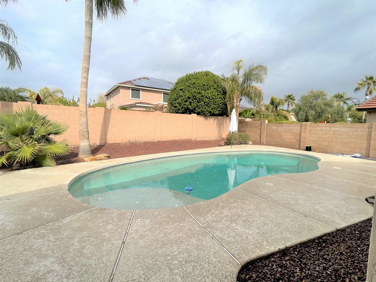 13546 W Banff Ln - Photo 2 of 26