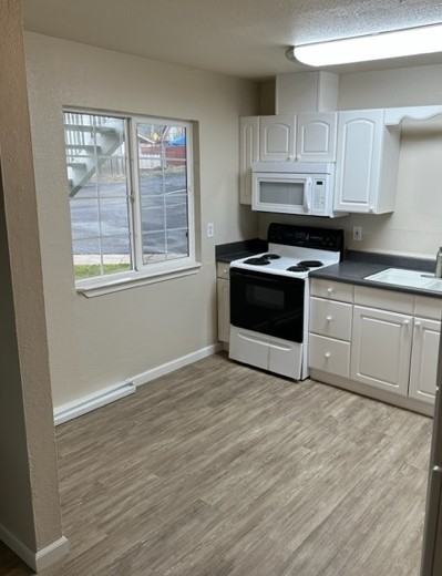 140 Sequoia Ave #2 - Photo 4 of 8