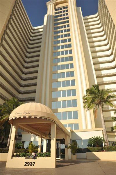 Oceans 8 - Photo 3 of 8