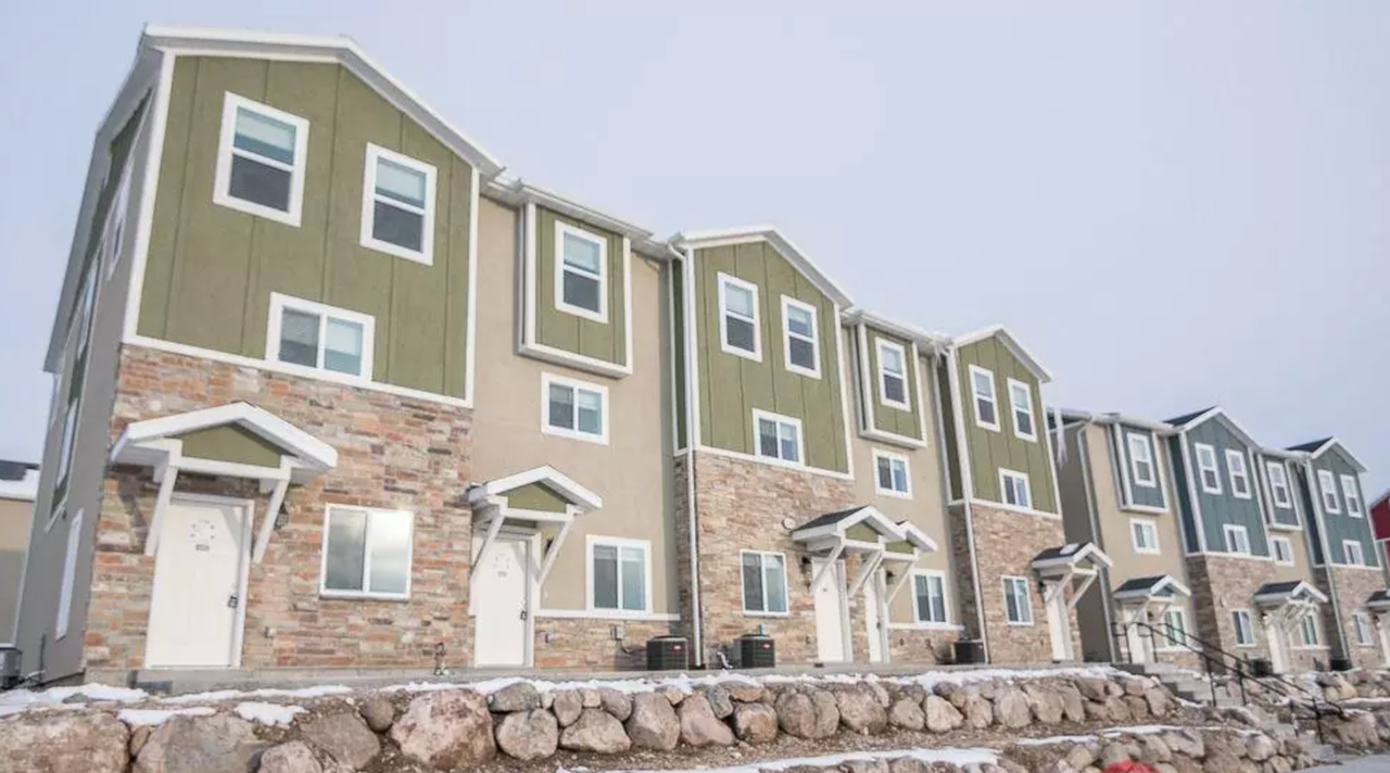 Herriman Townhomes SA Apartments 14424 S Miners View Ct, Herriman