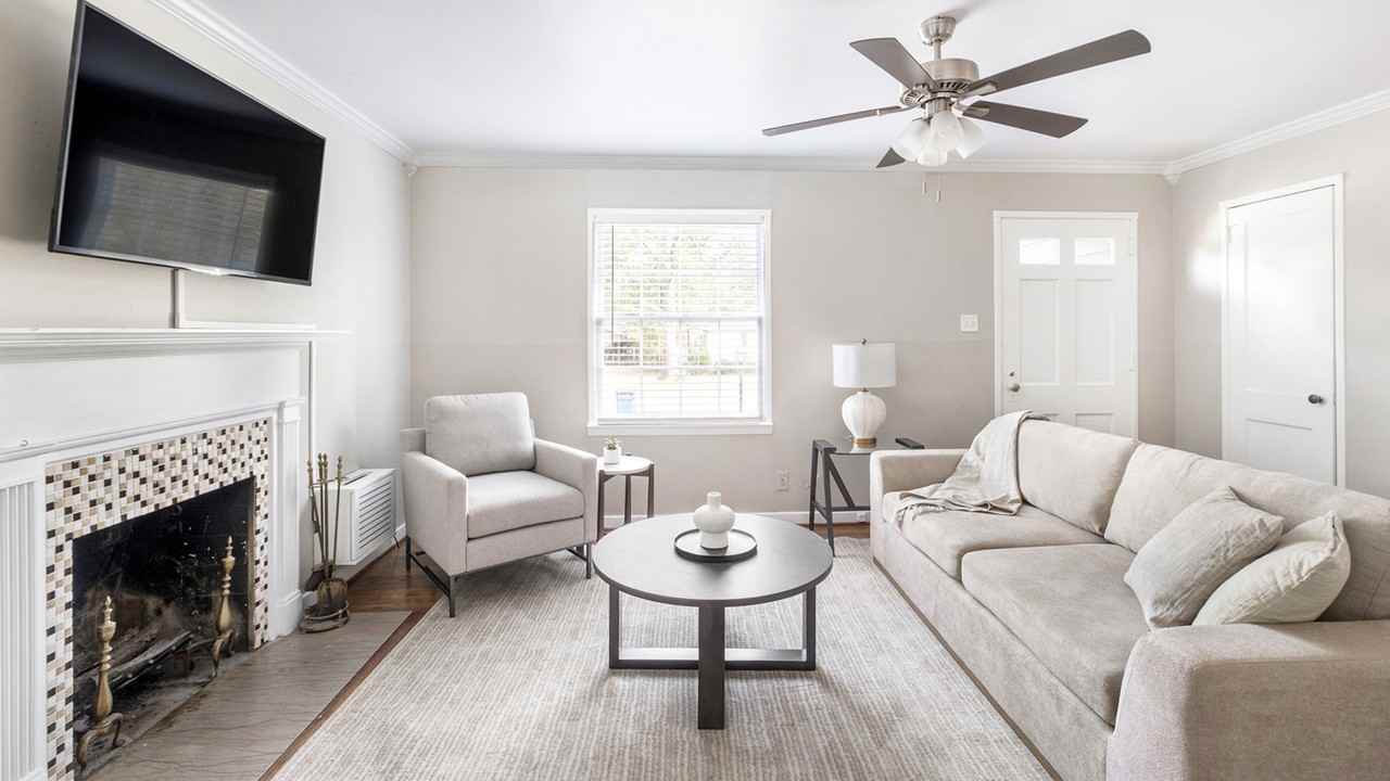 233 Raleigh Ave - Photo 2 of 18