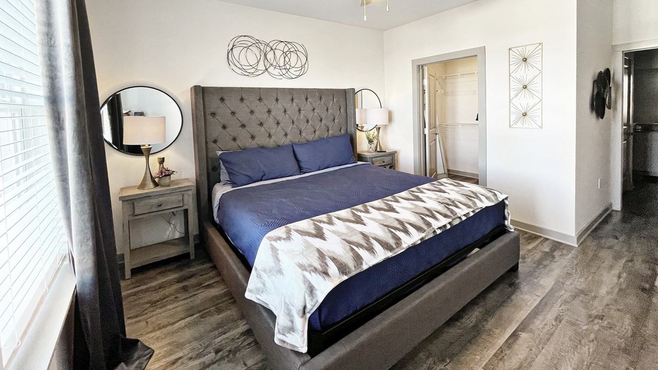 545 Great Circle Rd Apt 216 #216 - Photo 3 of 8