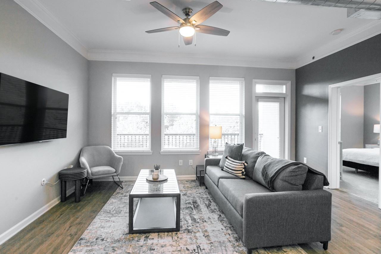 705 Town Blvd NE - Photo 2 of 49