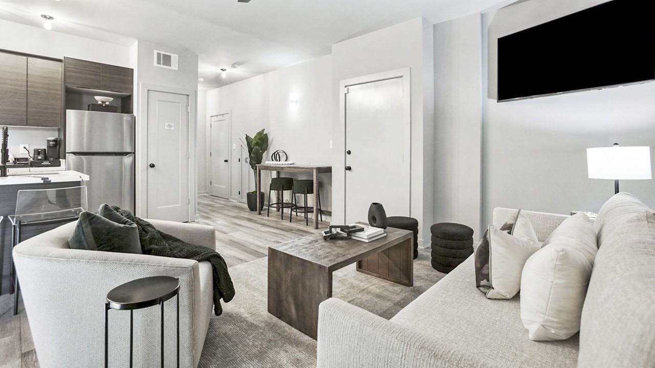 2543 Saint Peter St #2543 - Photo 3 of 11