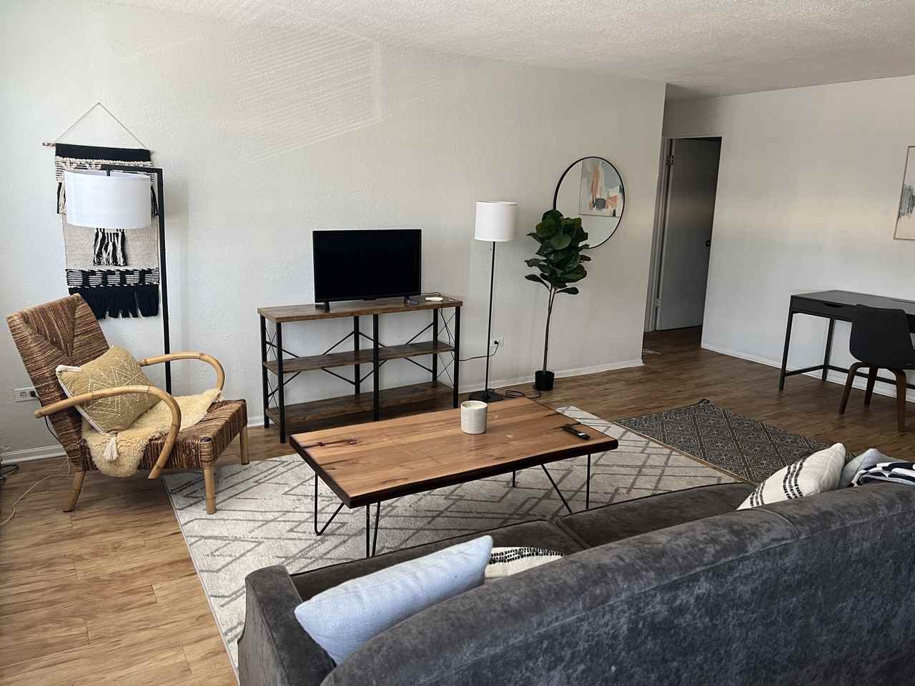 1995 Del Mar Parkway - Photo 2 of 42