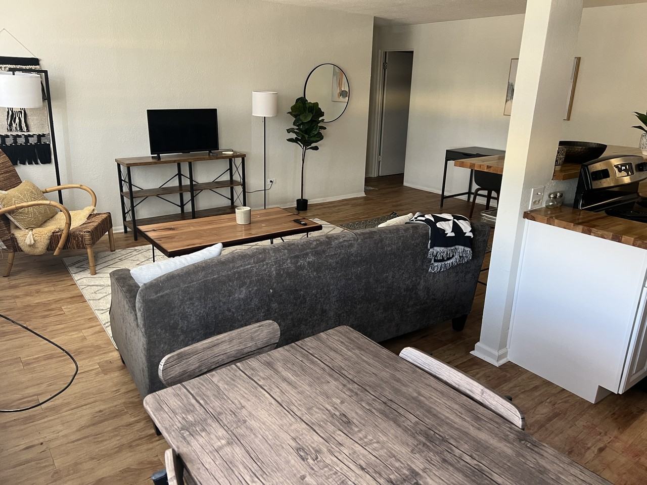 1995 Del Mar Parkway - Photo 3 of 42