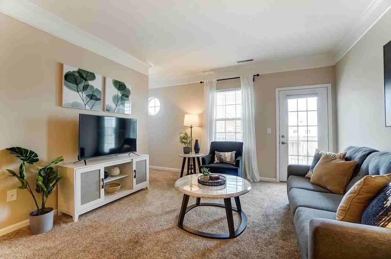 6529 Sodor Drive - Photo 3 of 36