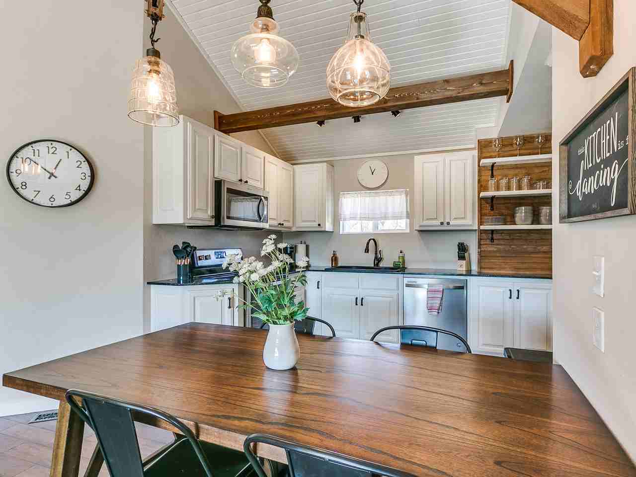 15415 E Memorial Rd #1 - Photo 3 of 17