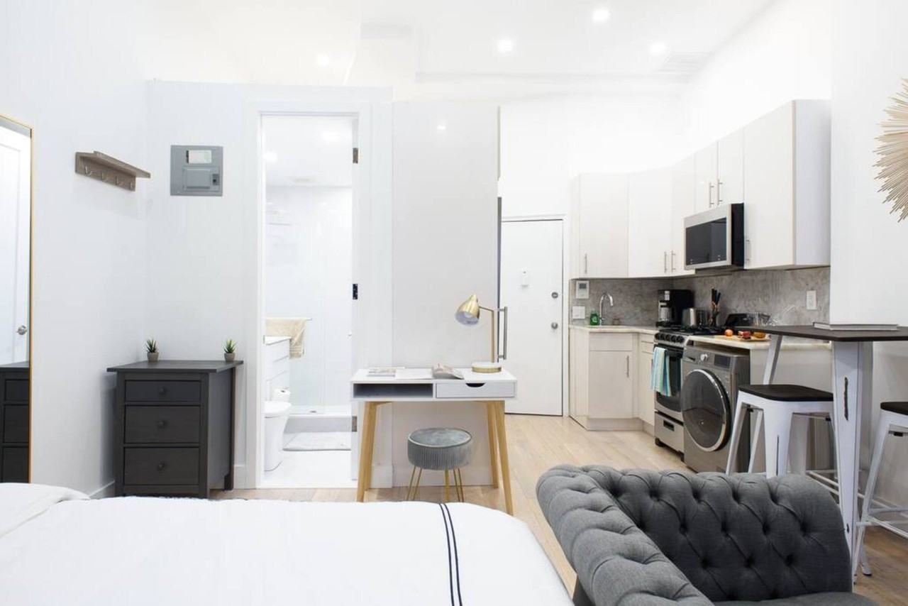 149 East 62nd Street - Photo 2 of 32