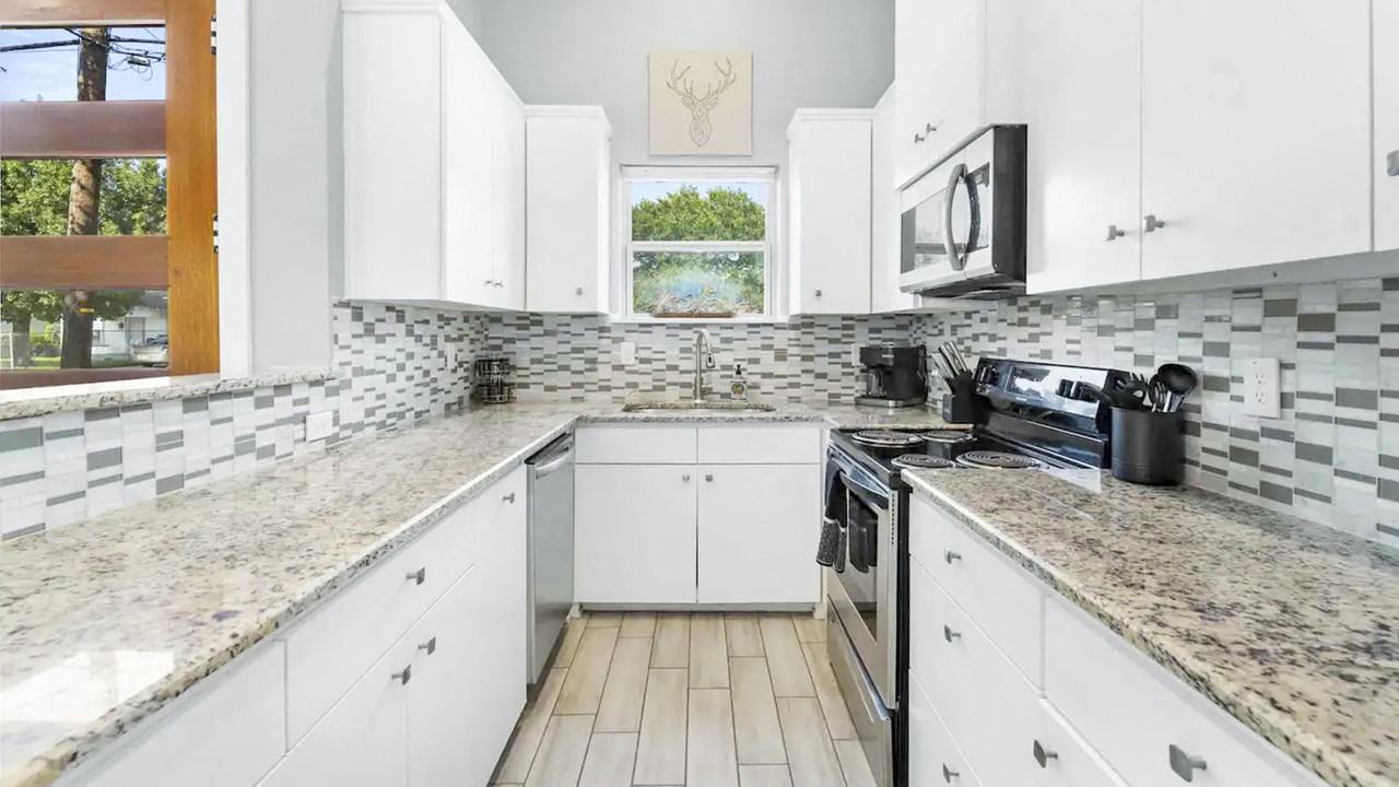 3807 Vilbig Rd #A - Photo 3 of 10
