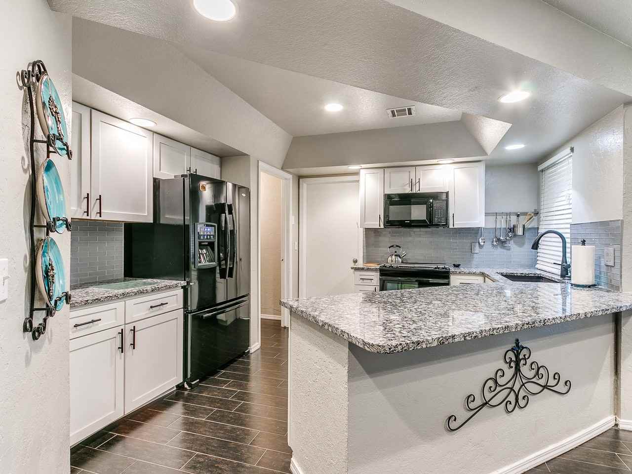 505 Nw 142nd St #505 - Photo 3 of 11