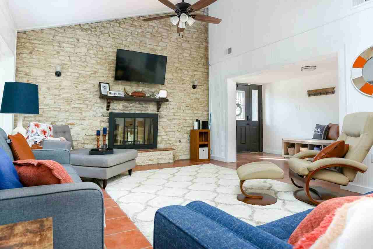 100 Peaceful Ln #100 - Photo 3 of 16