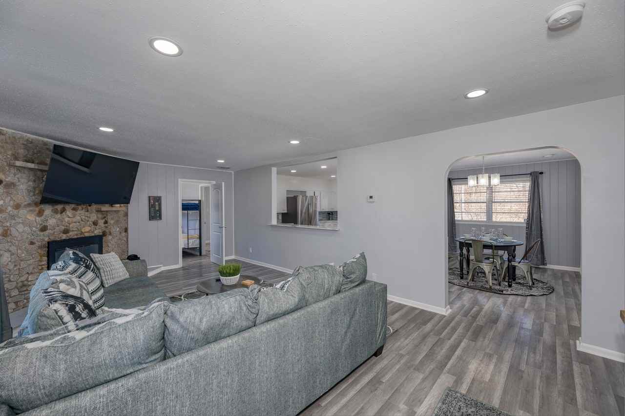 4445 Ayrshire St #4445 - Photo 2 of 12