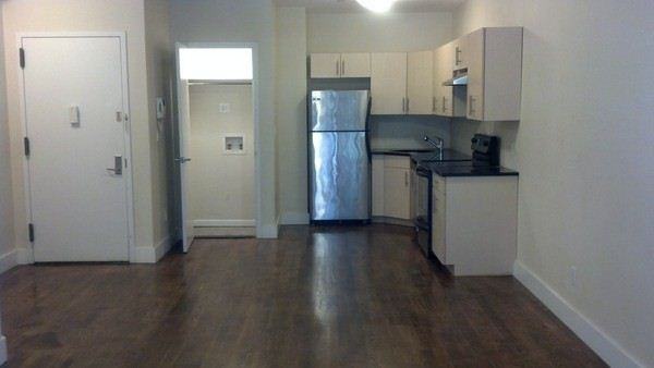 Broadway - Photo 2 of 4