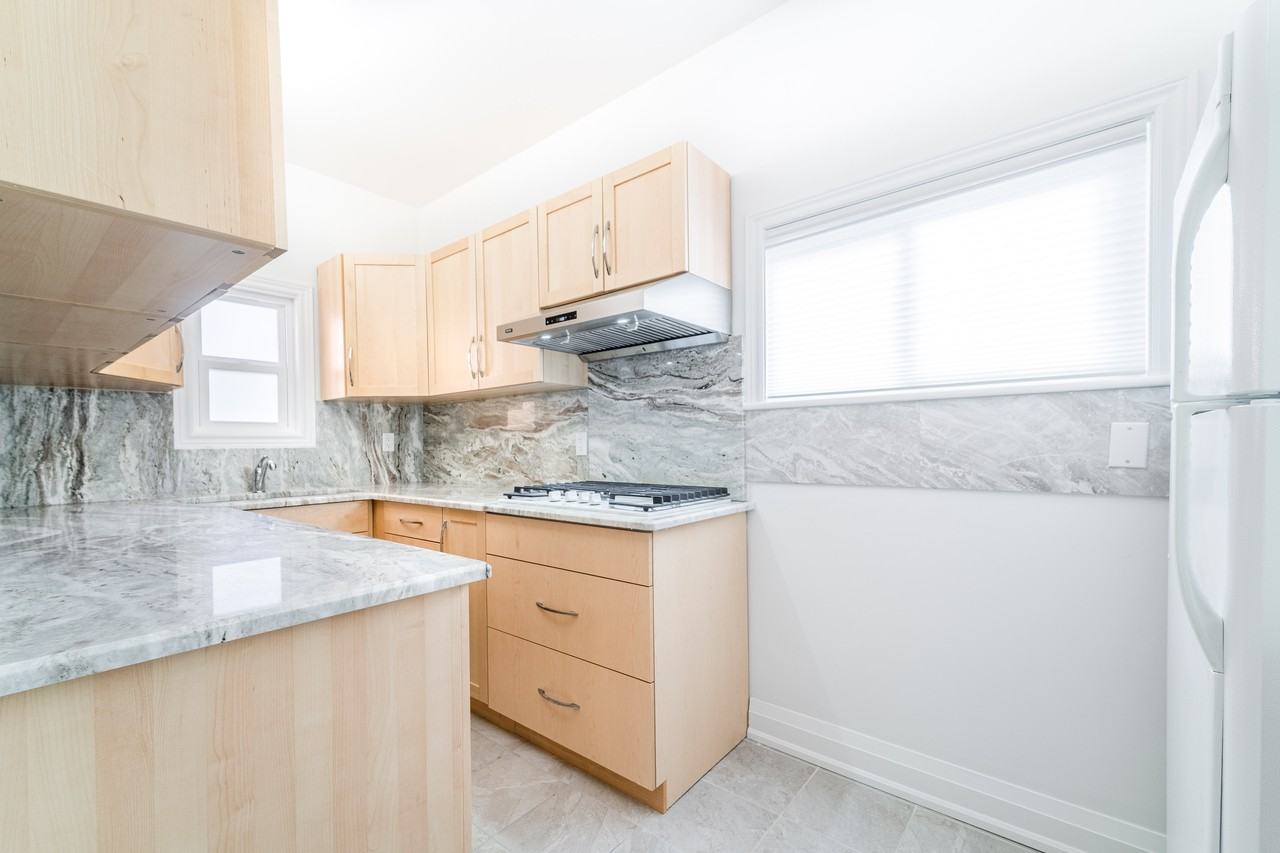 146 Catharine Street North #One - Photo 3 of 22